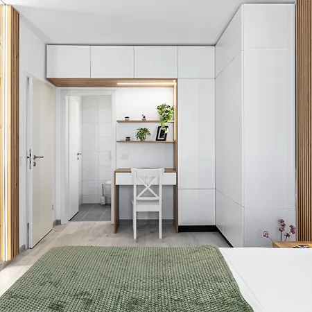 Cozy Deluxe 3 - Coresi Mall Apartman *