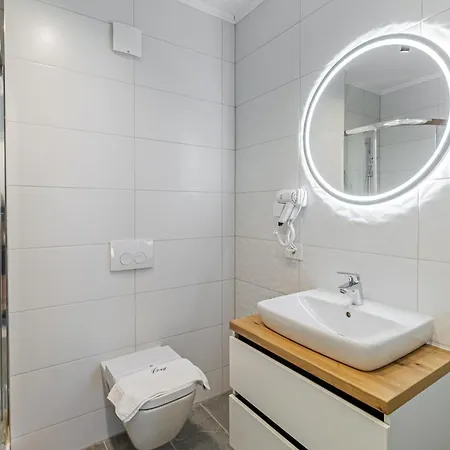 Cozy Deluxe 3 - Coresi Mall Брашов